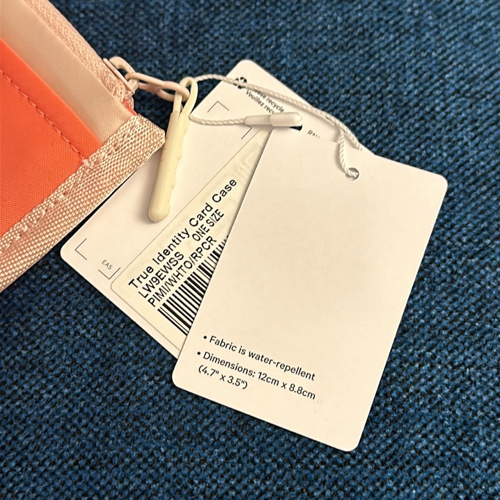 Lululemon True Identity Card Case Pink Mist/White Opal/Raspberry Cream NWT - Picture 4 of 5